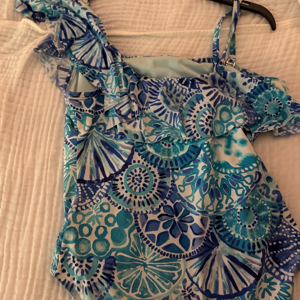 Blue Patterned Lilly Pulitzer swimsuit
